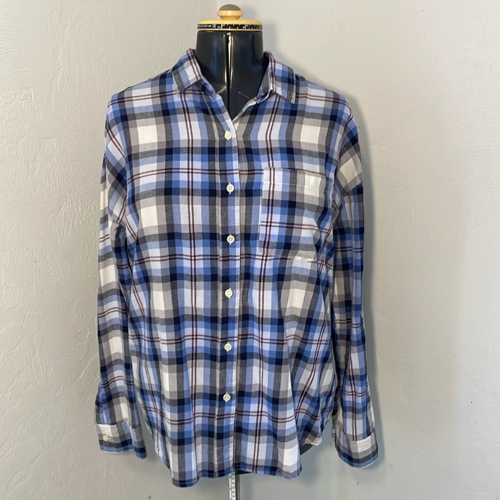 Old Navy Boyfriend Blue and White Flannel Shirt